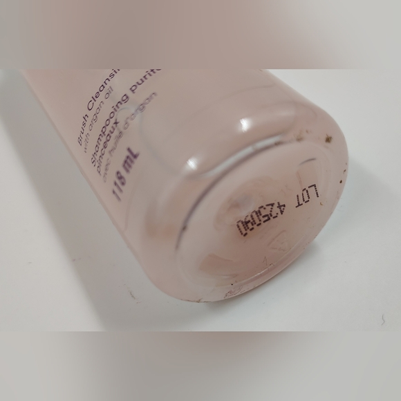 FREE w/ Purchase Cleansing Makeup Brush Sponge Shampoo Beauty Tools - Picture 3 of 3